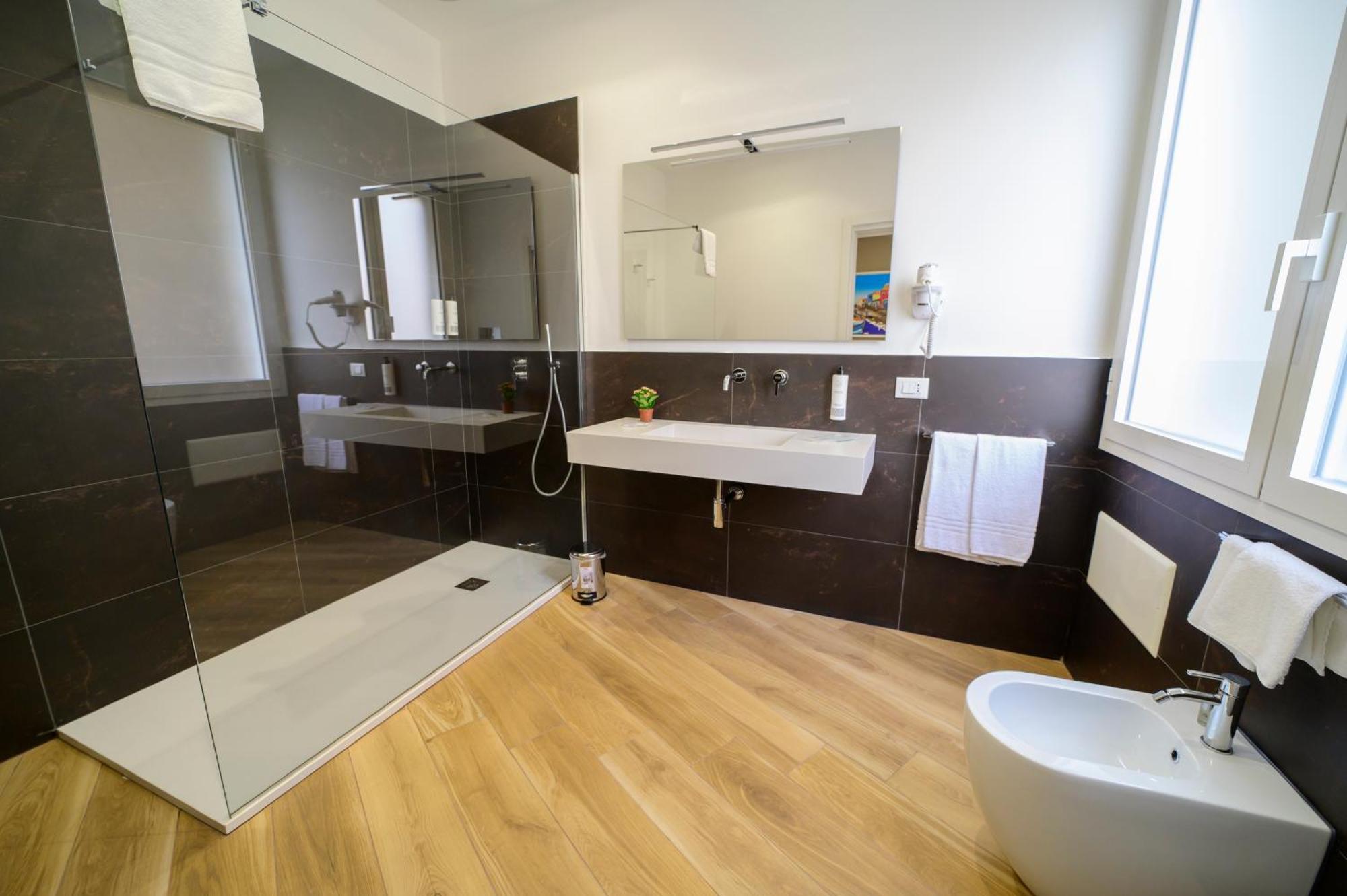 Maqueda - Room & Suite Palermo Eksteriør billede
